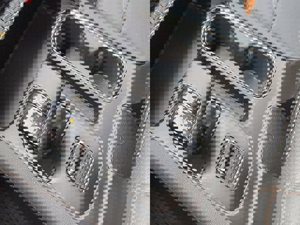 Used 2023 GMC Sierra 1500 AT4 image 28