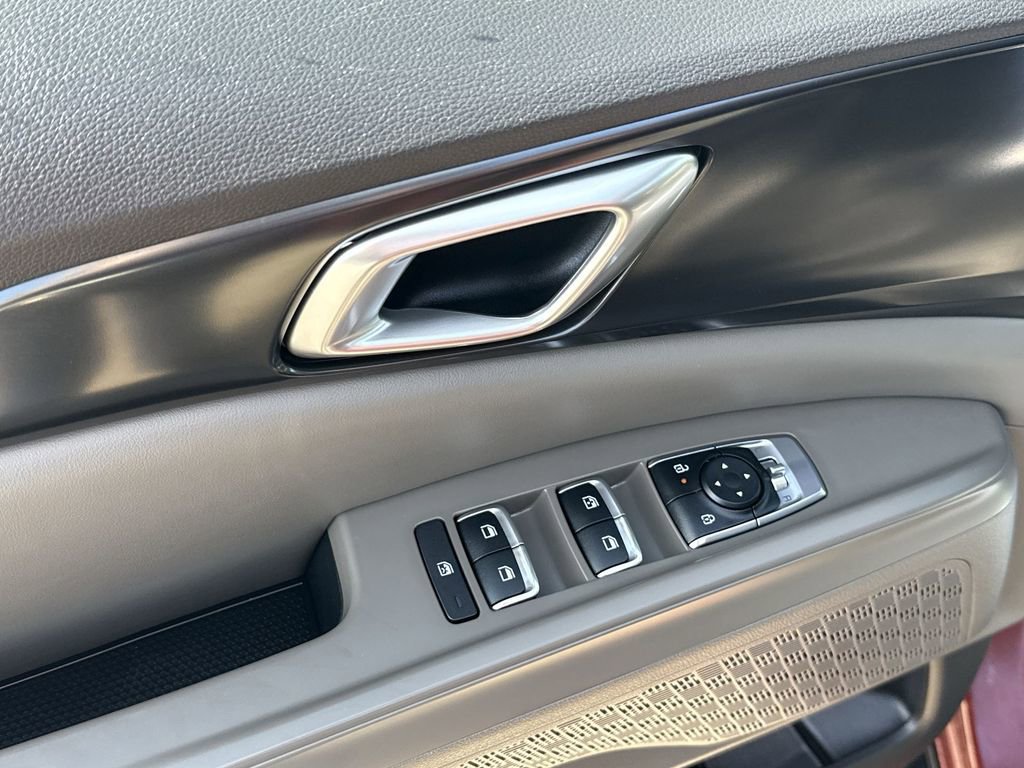 Used 2025 Kia Carnival image 15