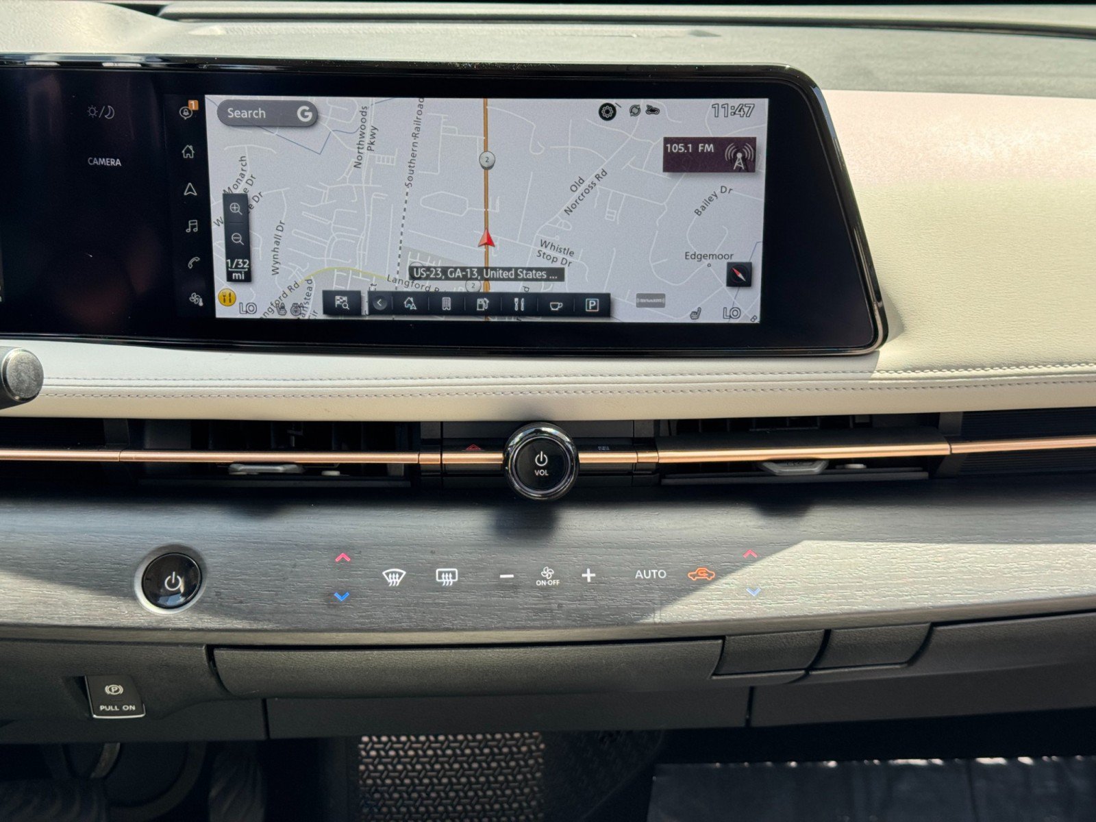 Used 2023 Nissan Ariya FWD image 21