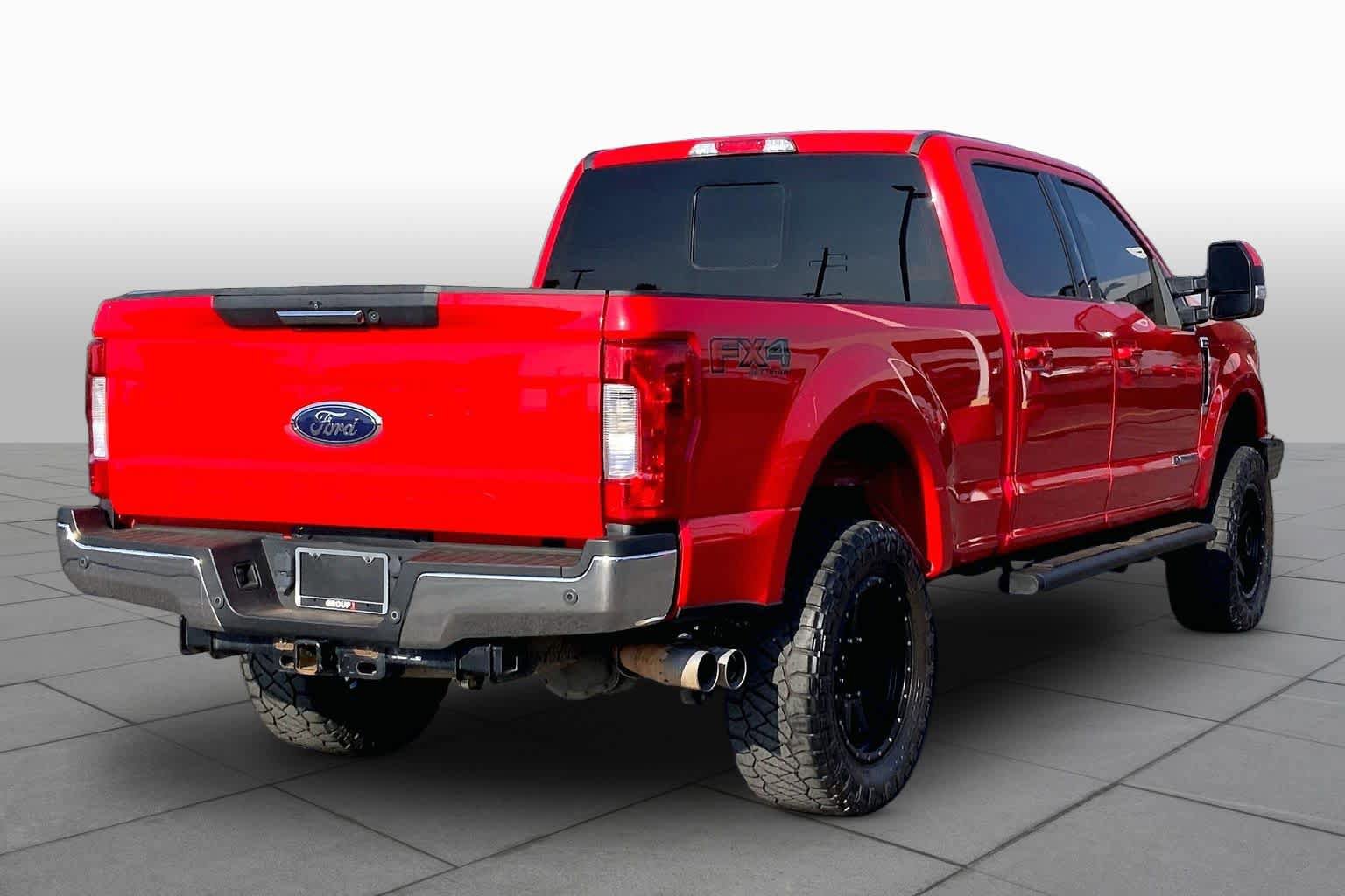 Used 2017 Ford F250 Lariat w/ Lariat Value Package AWD/4WD image 13