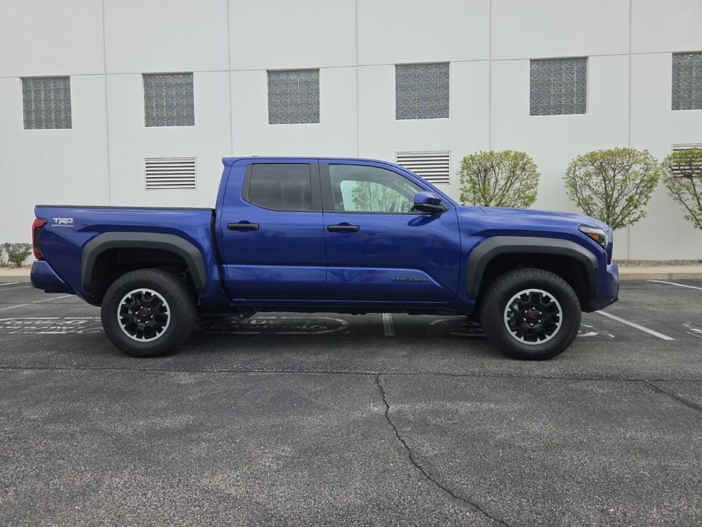 Used 2024 Toyota Tacoma TRD Off-Road AWD/4WD image 14