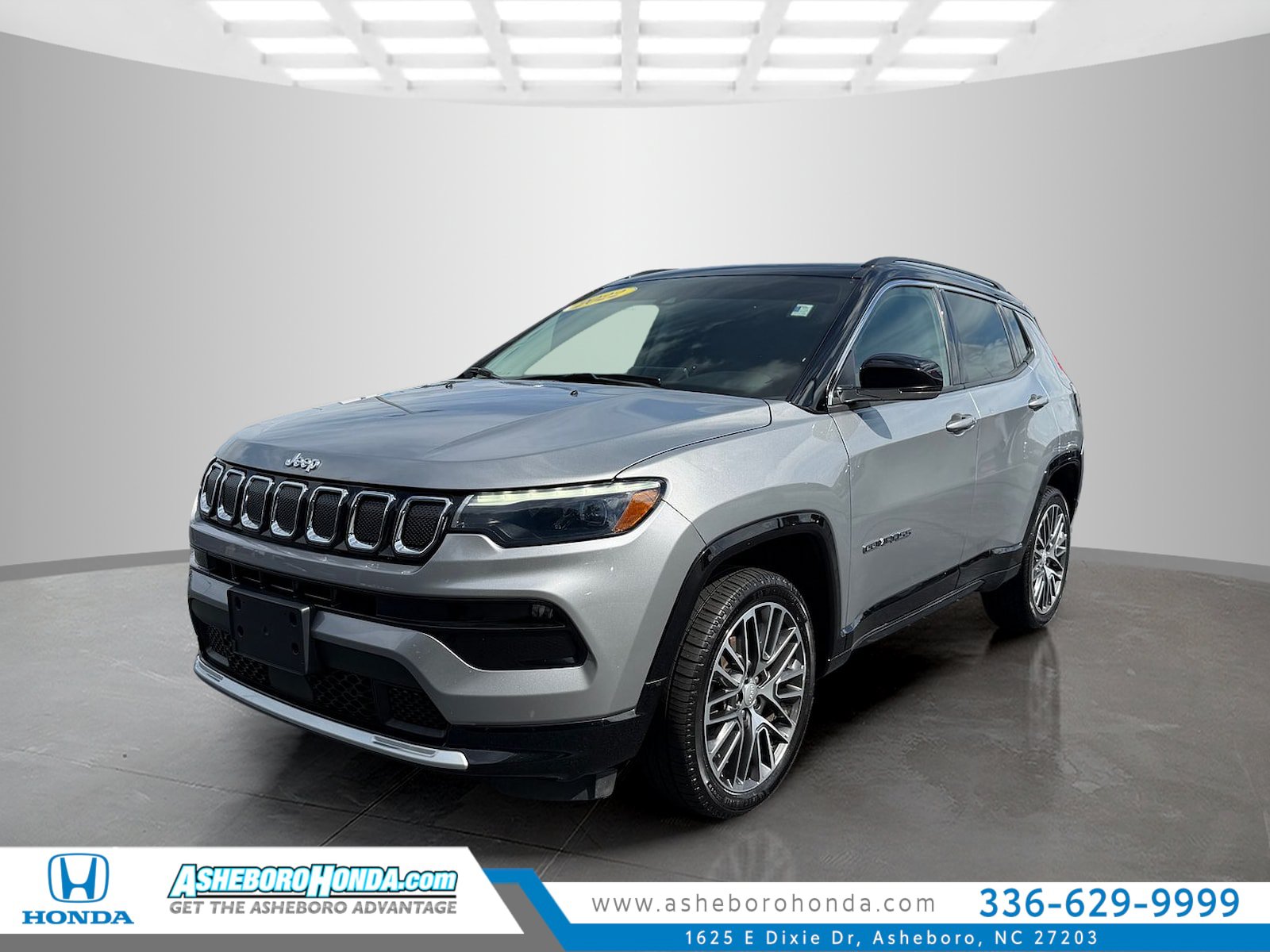 Used 2022 Jeep Compass Limited w/ Elite Group AWD/4WD image 1