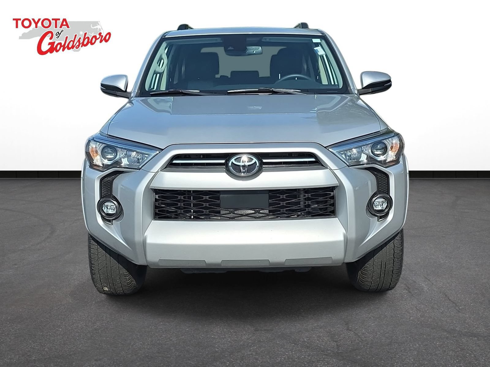 Used 2022 Toyota 4Runner SR5 Premium w/ Moonroof Package RWD image 2