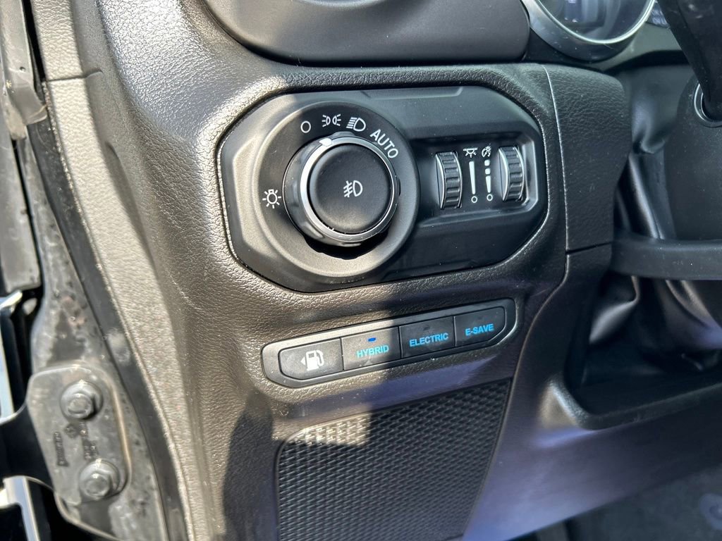 Used 2021 Jeep Wrangler Unlimited Rubicon 4xe w/ Cold Weather Group image 28