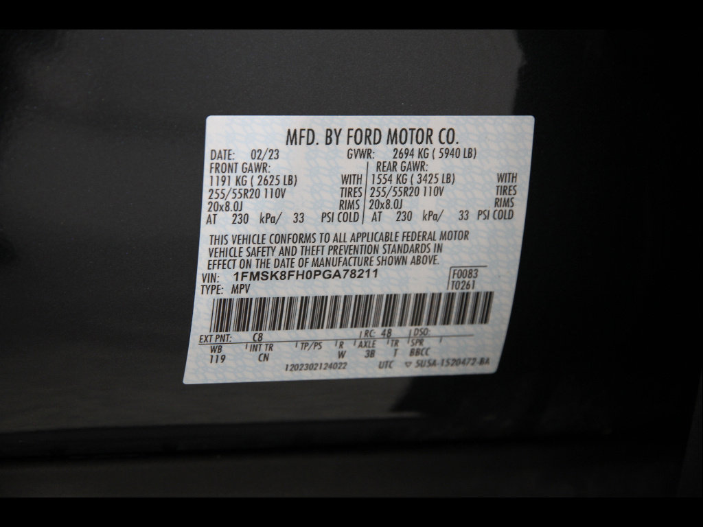 Used 2023 Ford Explorer Limited w/ Equipment Group 301A image 25