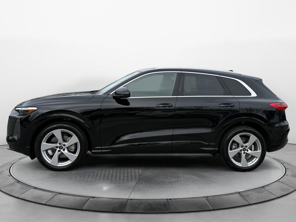 New 2025 Audi Q5 Prestige image 4