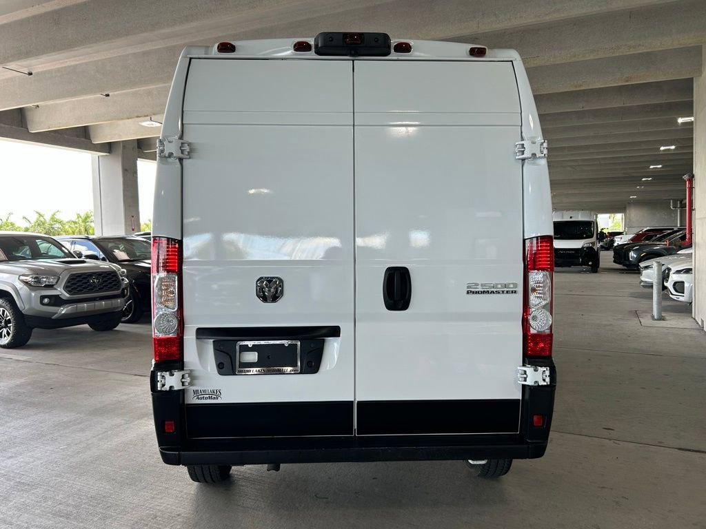Used 2024 RAM ProMaster 2500 w/ Convenience Group image 4