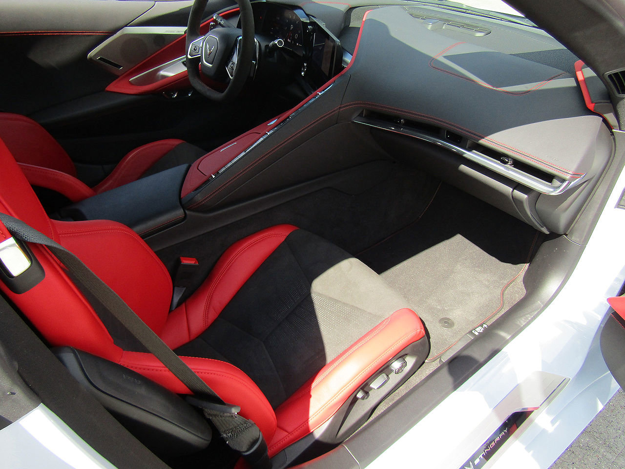 Used 2020 Chevrolet Corvette Stingray Preferred Cpe w/ 2LT Preferred Equipment Group image 13