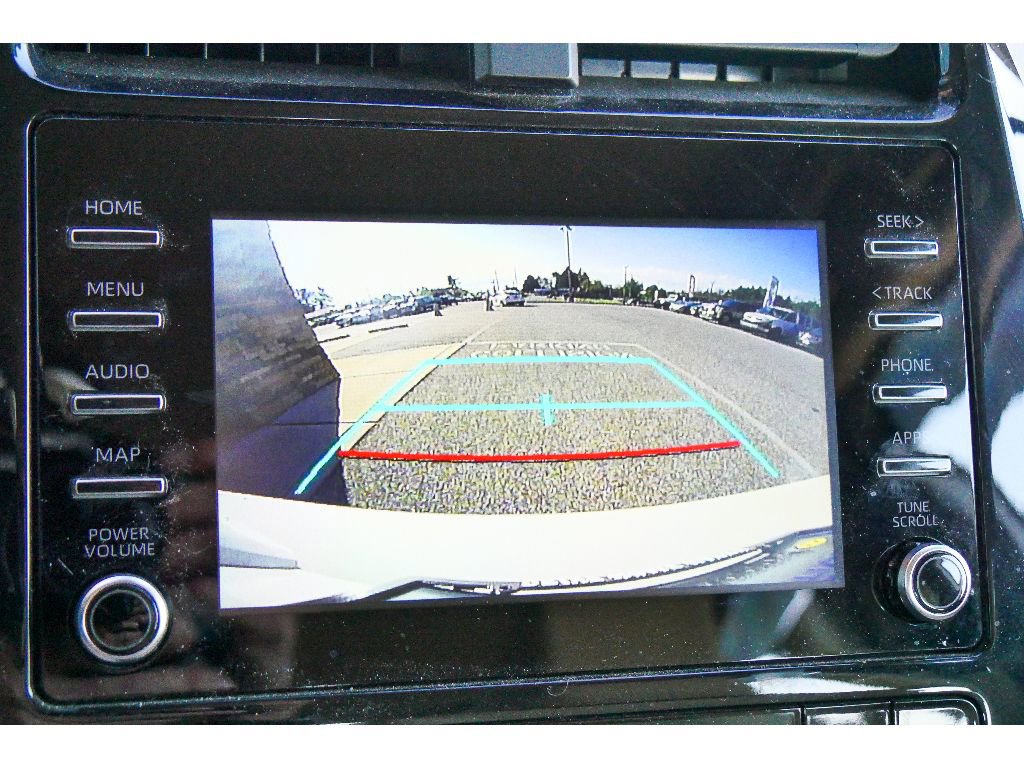 Used 2020 Toyota Prius XLE AWD/4WD image 23