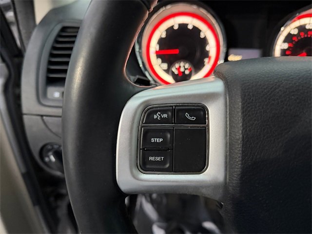 Used 2013 Dodge Grand Caravan SXT w/ UConnect Hands-Free Group image 19