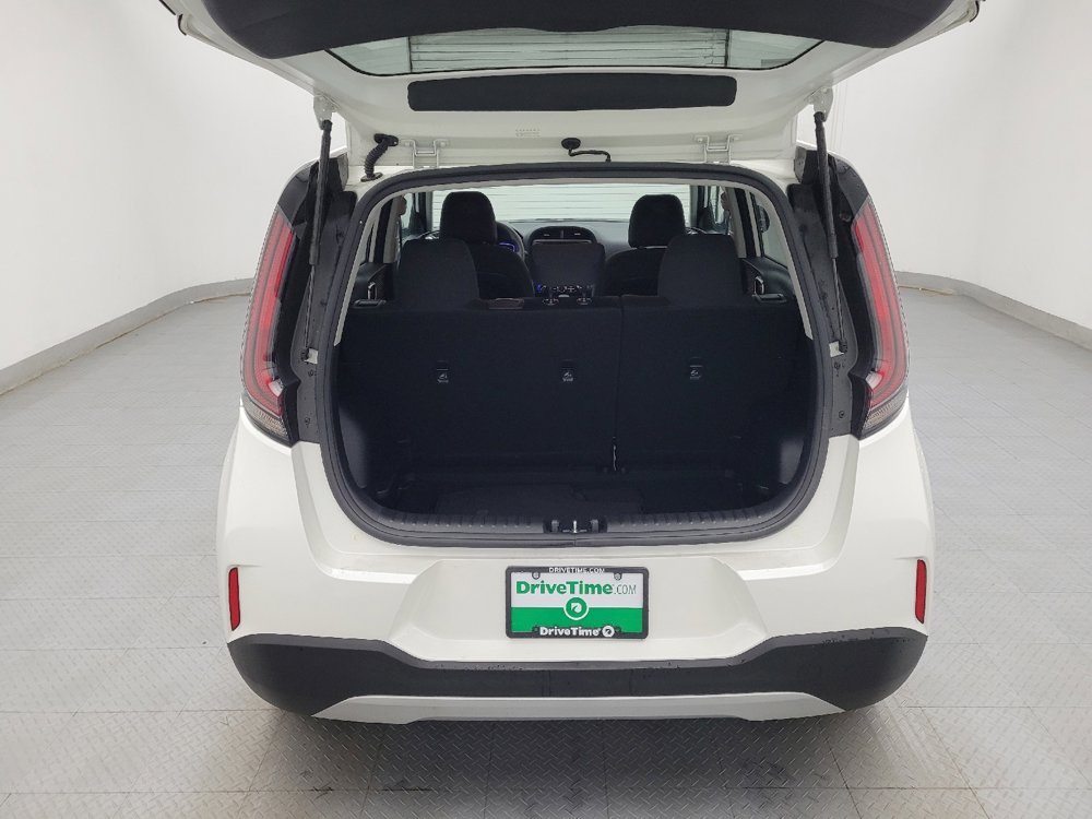 Used 2025 Kia Soul LX w/ LX Technology Package image 29