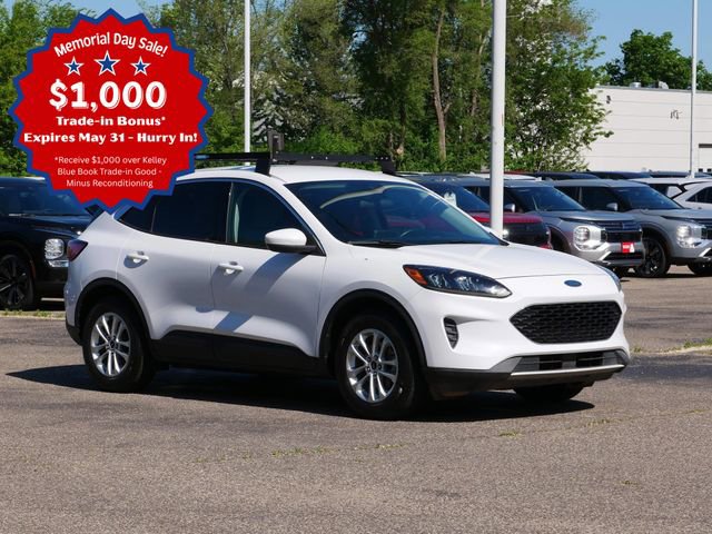 Used 2020 Ford Escape SE FWD image 1