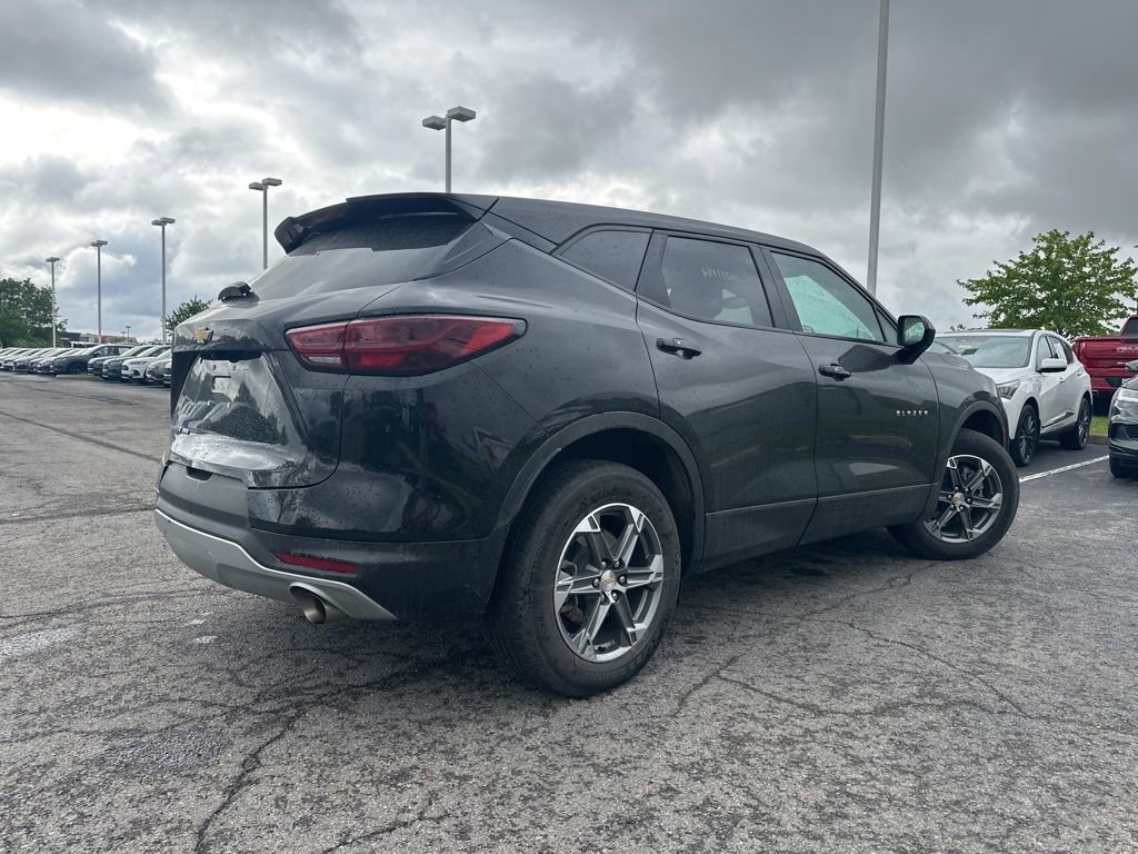 Used 2023 Chevrolet Blazer LT AWD/4WD image 10