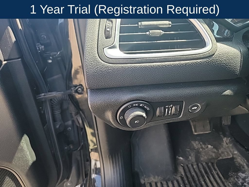 Used 2015 Chrysler 200 C w/ Navigation & Sound Group I FWD image 23