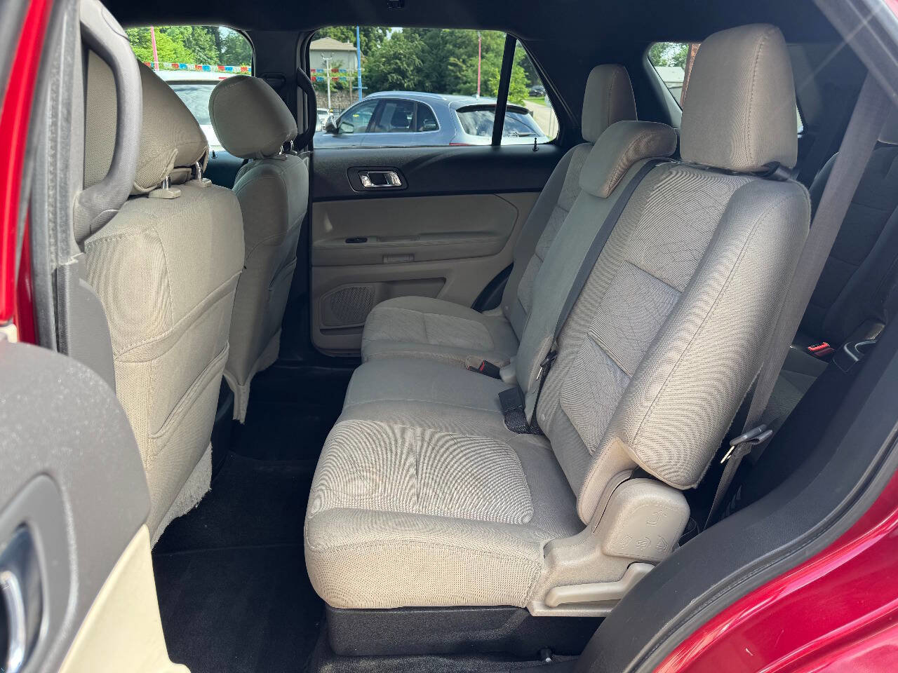 Used 2013 Ford Explorer FWD w/ Class III Trailer Tow Pkg image 12