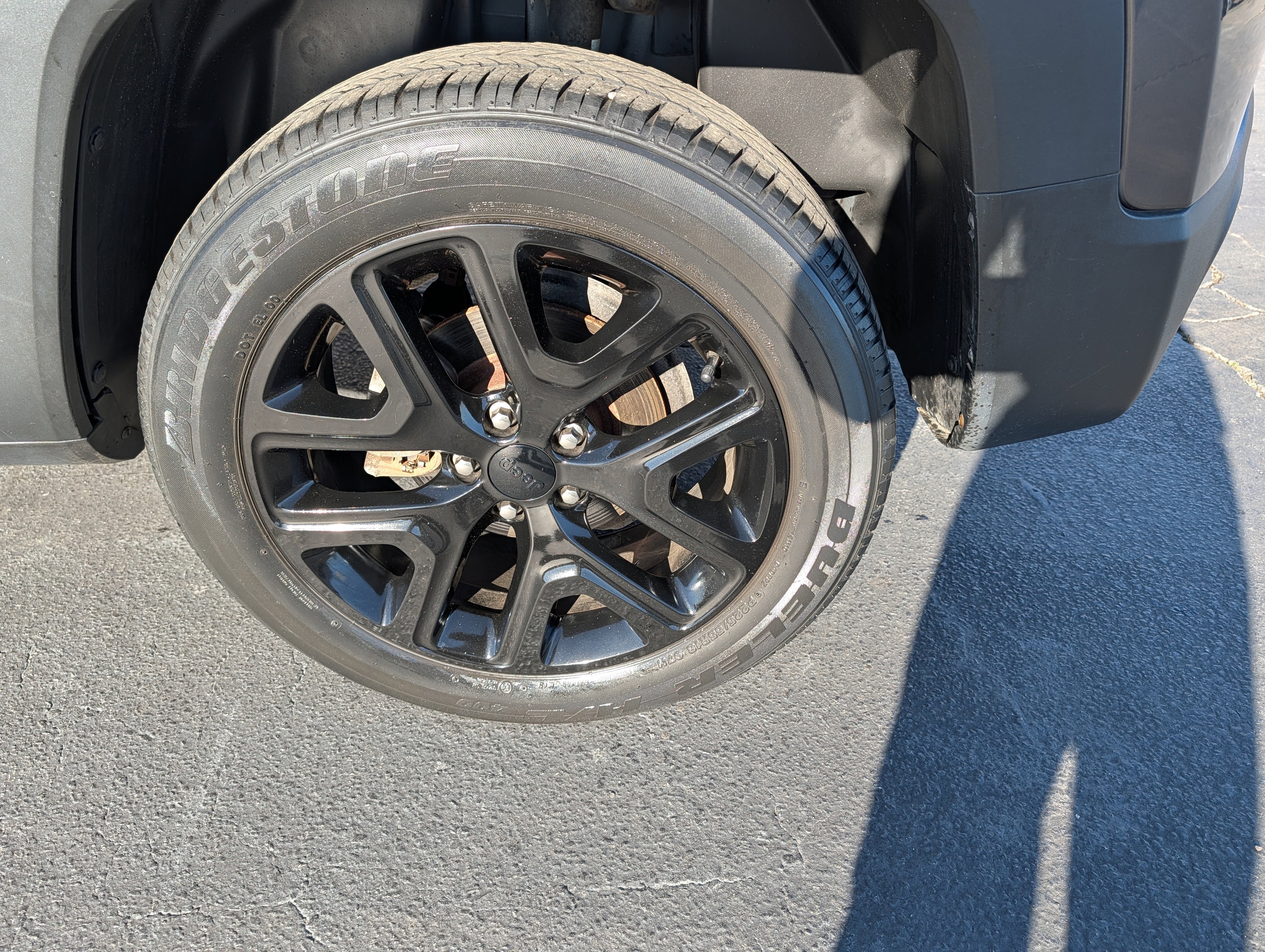 Used 2017 Jeep Renegade Altitude AWD/4WD image 32