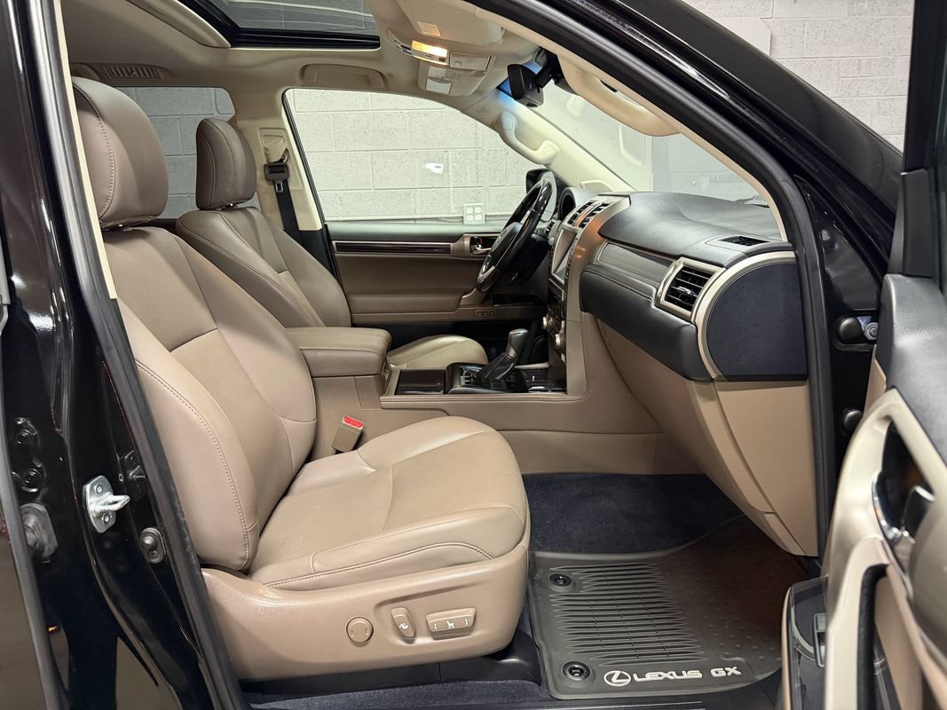 Used 2020 Lexus GX 460 Premium AWD/4WD image 31