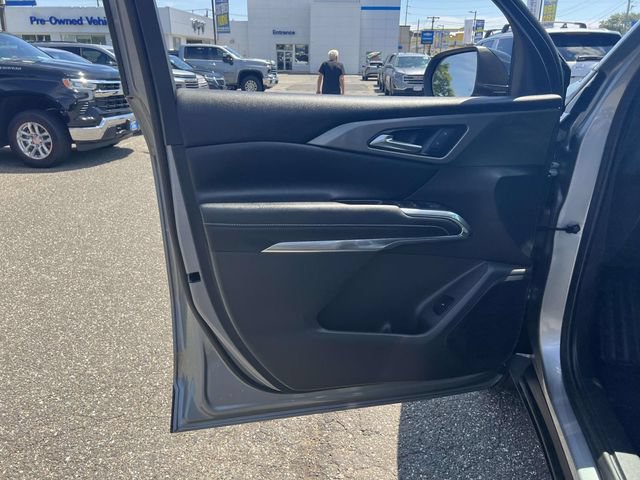 Used 2024 Chevrolet Traverse LS FWD image 17