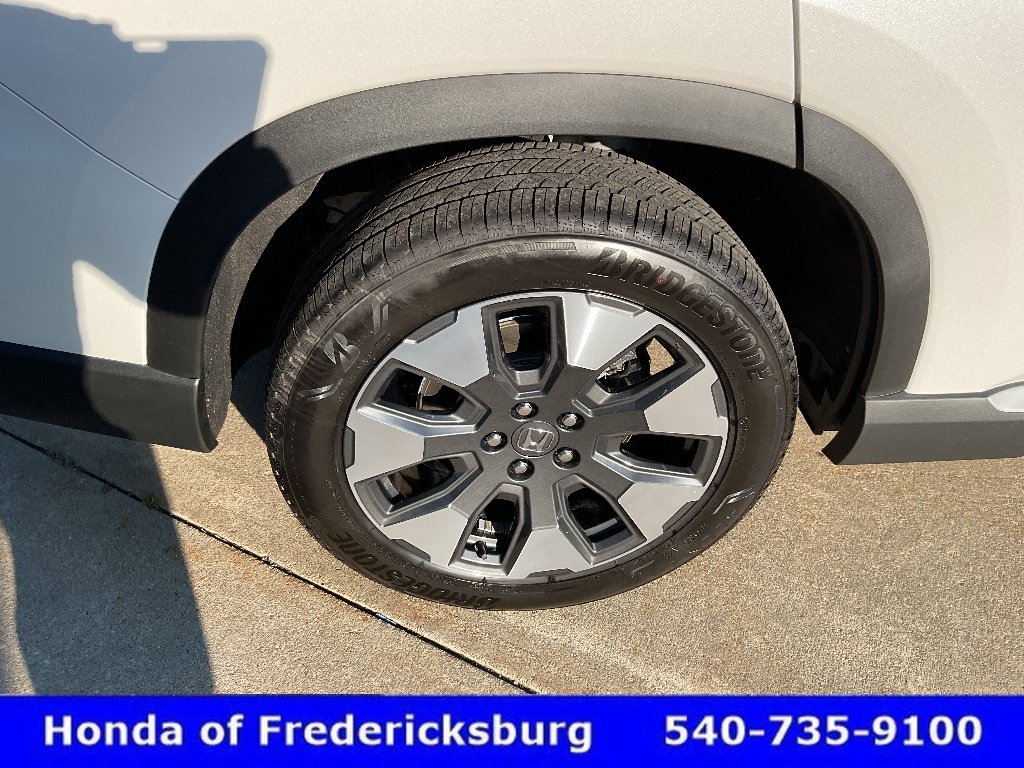 Certified 2026 Honda Pilot Elite image 12