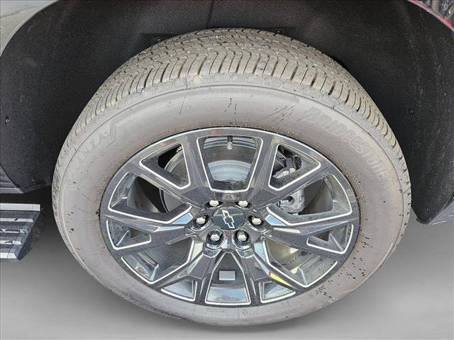 New 2026 Chevrolet Suburban High Country w/ LPO, Illumination Package RWD image 7