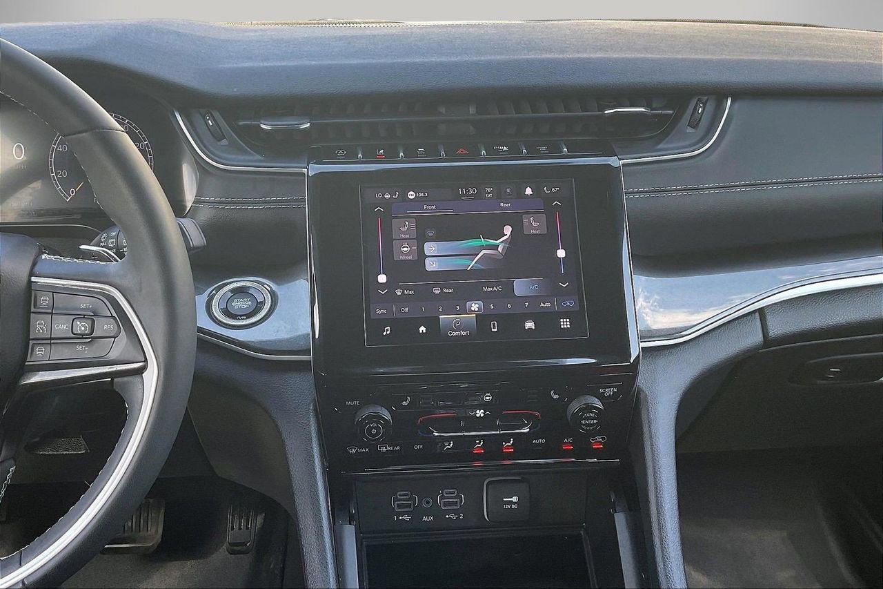 Certified 2023 Jeep Grand Cherokee L Laredo image 13