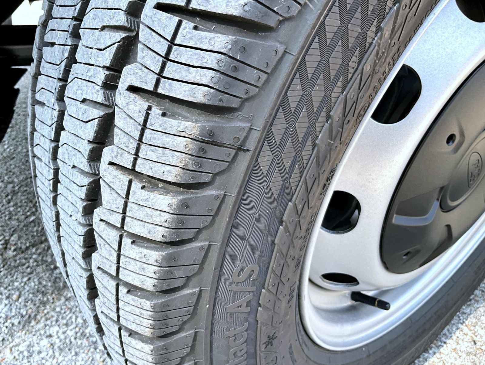 New 2026 Ford Transit 350 148 High Roof Extended w/ Load Area Protection Package RWD image 19