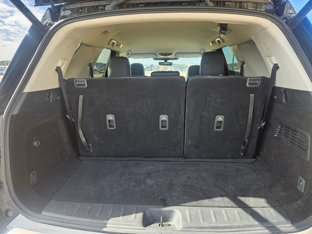 Used 2025 Nissan Pathfinder SL image 20