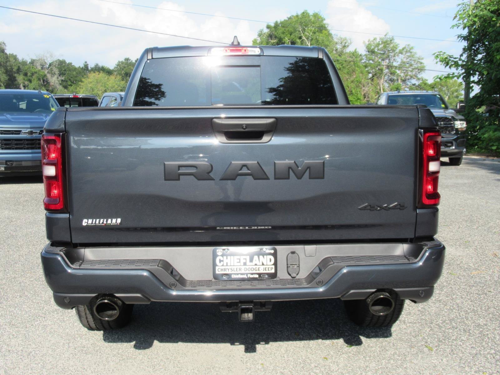New 2026 RAM 1500 Express AWD/4WD image 6