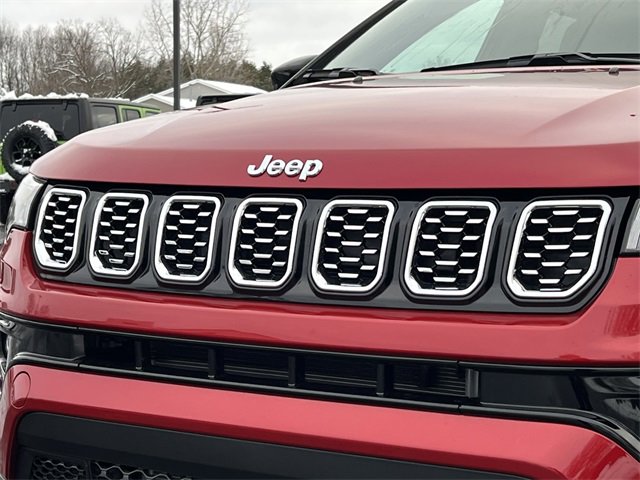 New 2025 Jeep Compass Limited image 38