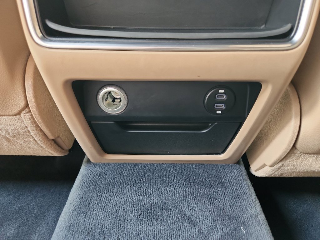 Certified 2020 Porsche Cayenne AWD/4WD image 39