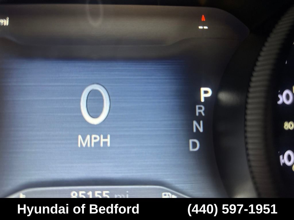 Used 2019 Jeep Cherokee Limited FWD image 12