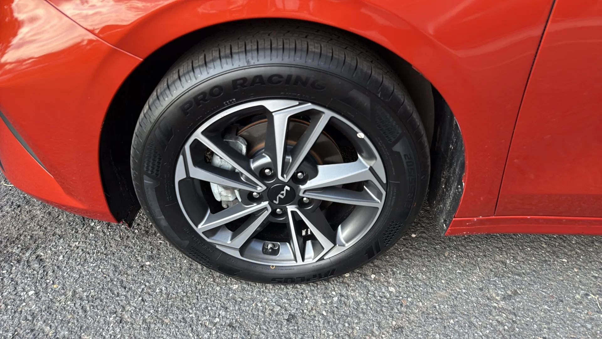 Used 2023 Kia Forte LXS w/ LXS Technology Package FWD image 9