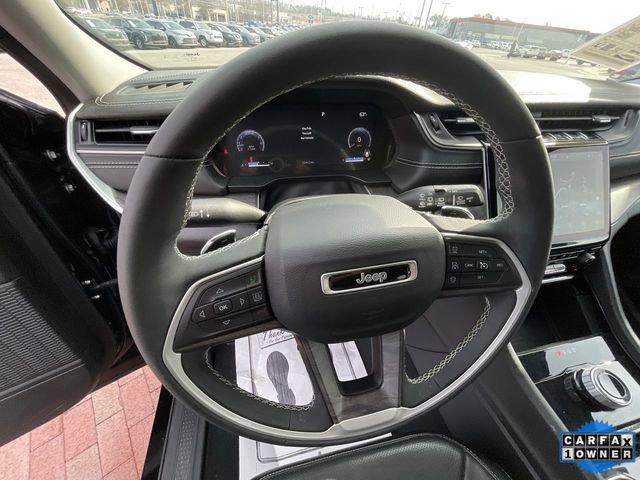Used 2023 Jeep Grand Cherokee Limited w/ Luxury Tech Group II image 11