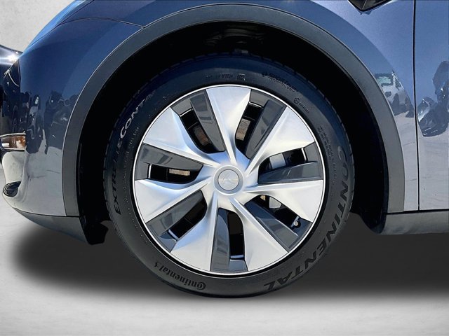 Used 2022 Tesla Model Y Long Range AWD/4WD image 10