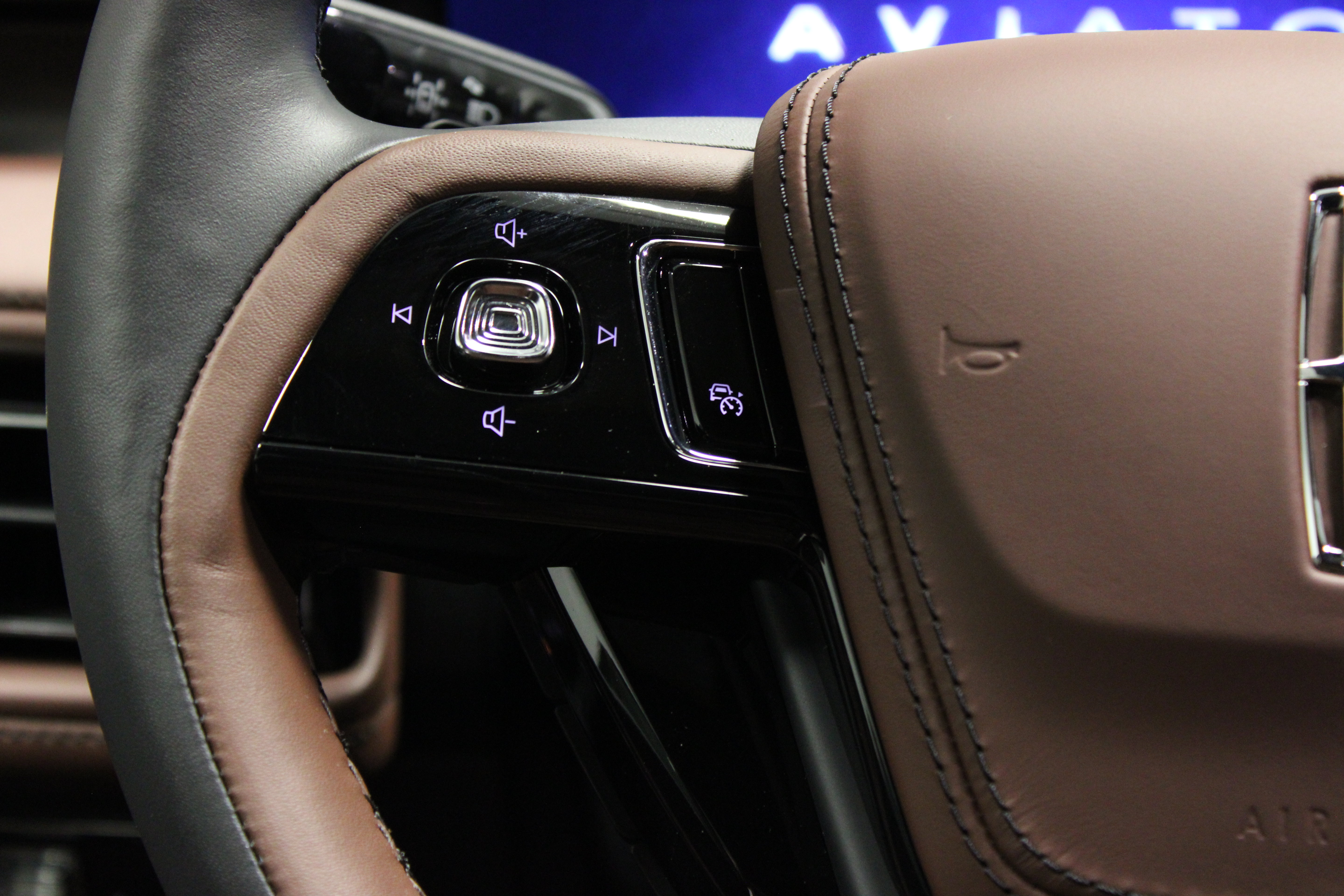 New 2027 Lincoln Aviator Reserve AWD/4WD image 24