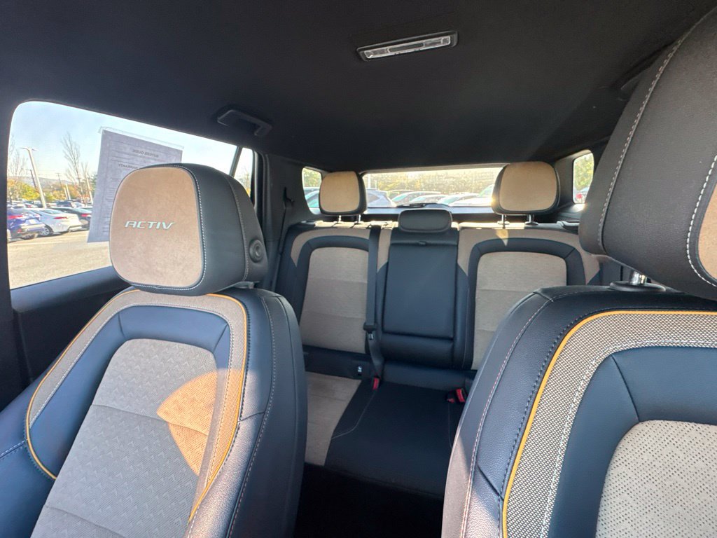 Used 2025 Chevrolet Equinox ACTIV AWD/4WD image 36