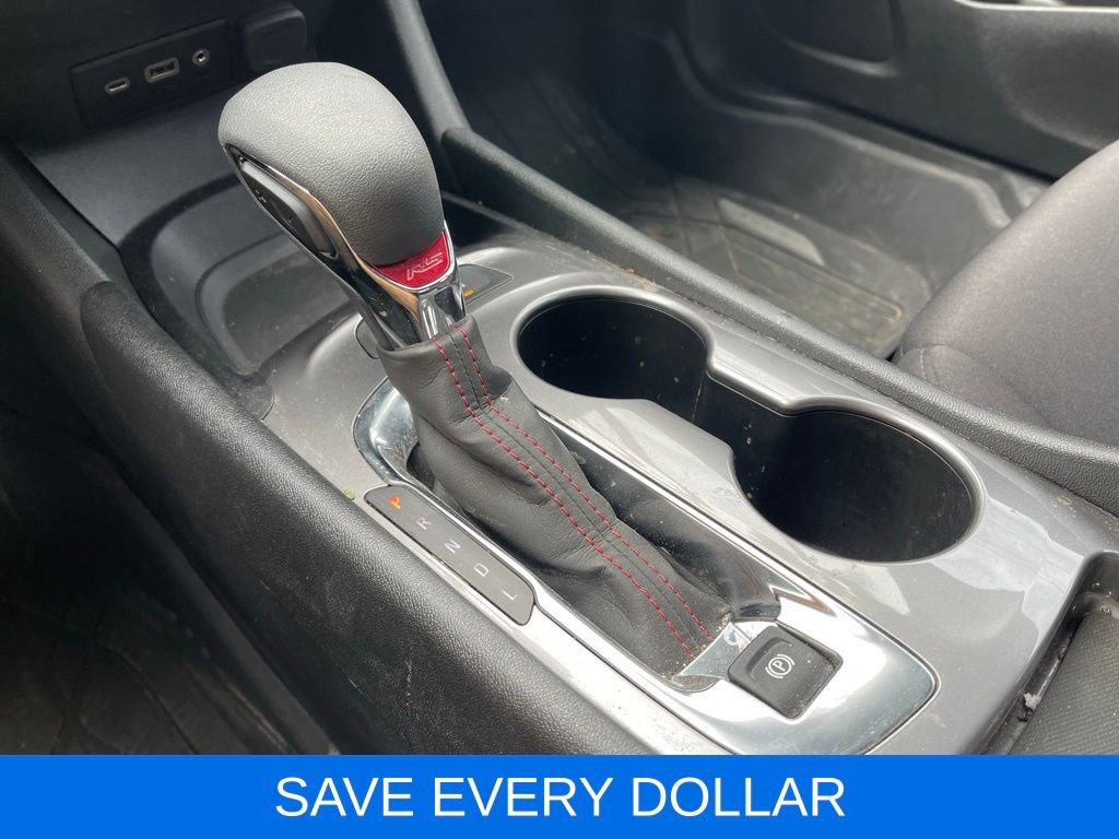 Used 2024 Chevrolet Malibu RS w/ LPO, Floor Liner Package FWD image 11