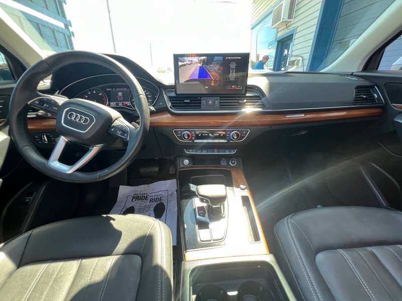Used 2022 Audi Q5 2.0T Premium w/ Convenience Package image 14