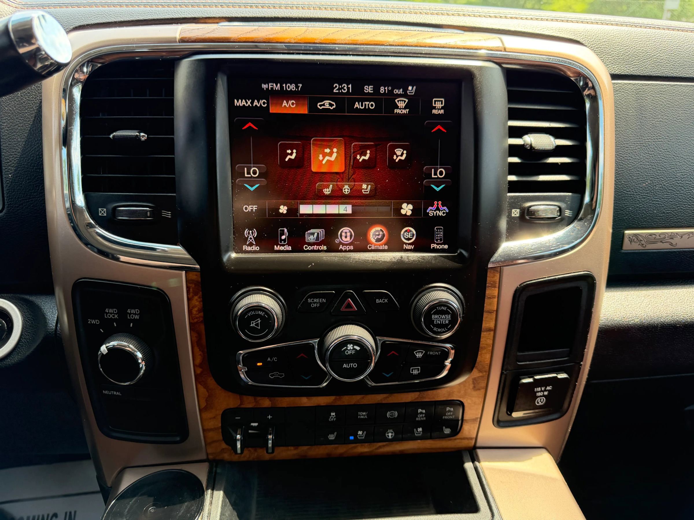 Used 2016 RAM 3500 Laramie Longhorn AWD/4WD image 24