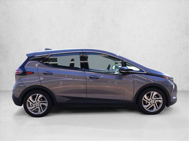 Used 2022 Chevrolet Bolt LT FWD image 5
