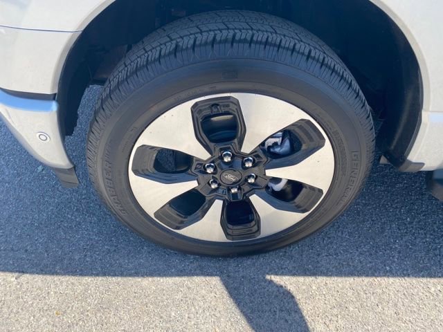 New 2023 Ford F150 Lightning Platinum image 10