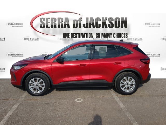 Used 2025 Ford Escape Active w/ Cold Weather Package image 6