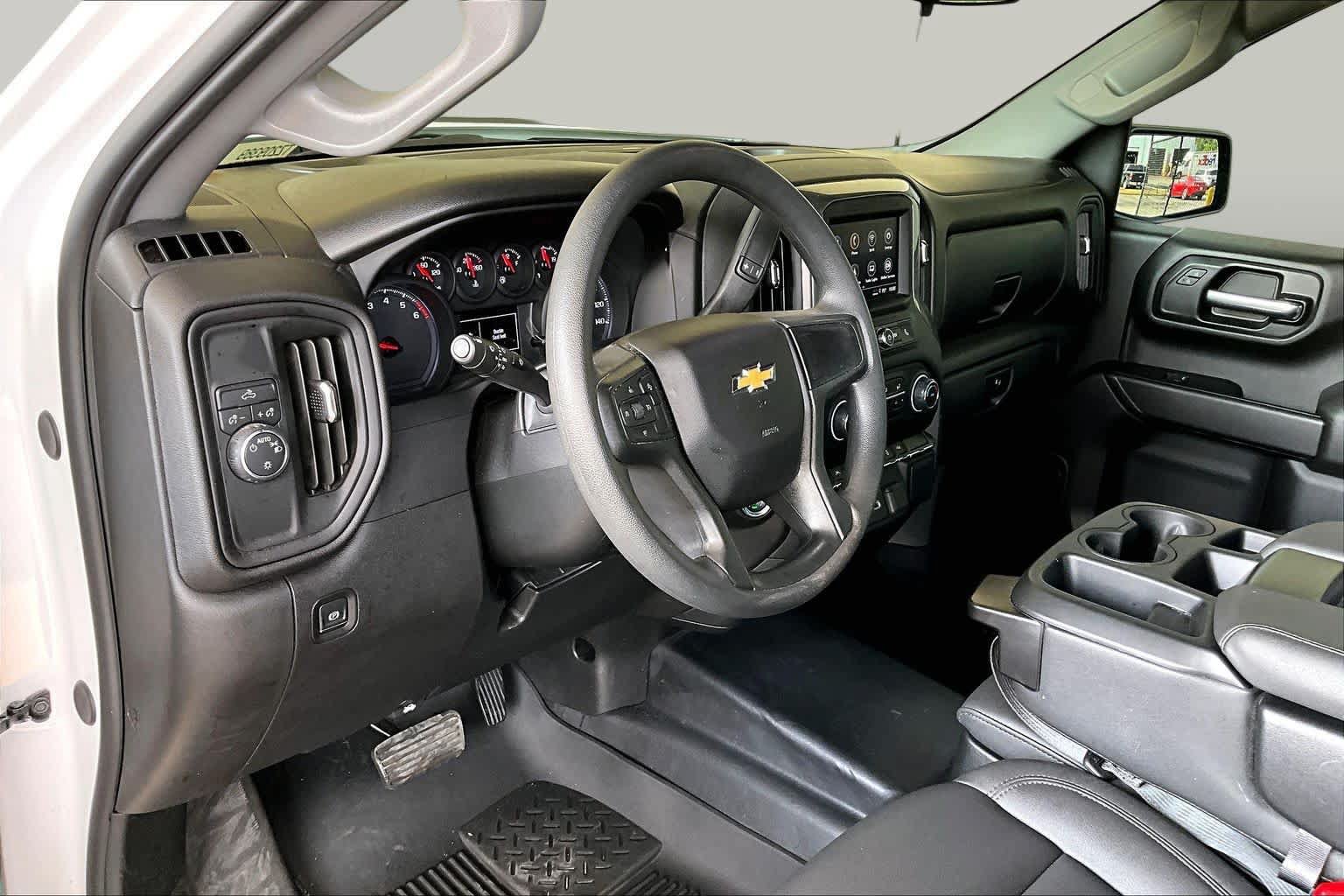 Used 2026 Chevrolet Silverado 1500 W/T w/ Trailering Package RWD image 17