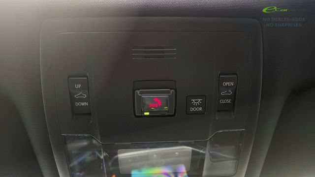Used 2025 Lexus UX 300h FWD image 68