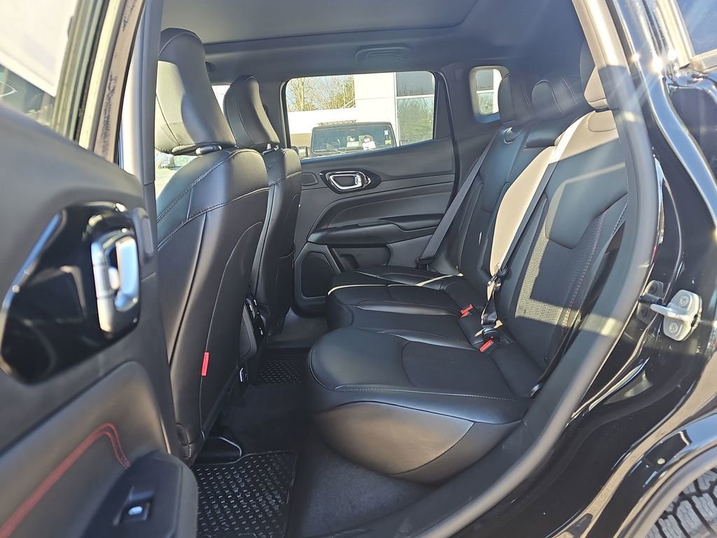 New 2026 Jeep Compass Trailhawk w/ Sun, Sound & Navigation Group image 22