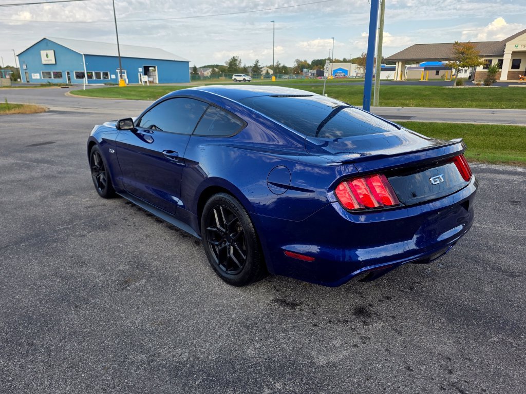 Used 2016 Ford Mustang GT RWD image 3