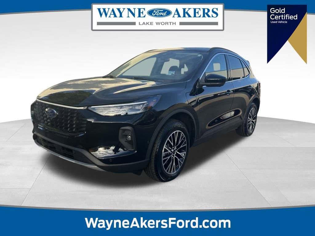 Certified 2024 Ford Escape SE w/ PHEV Premium Package image 1