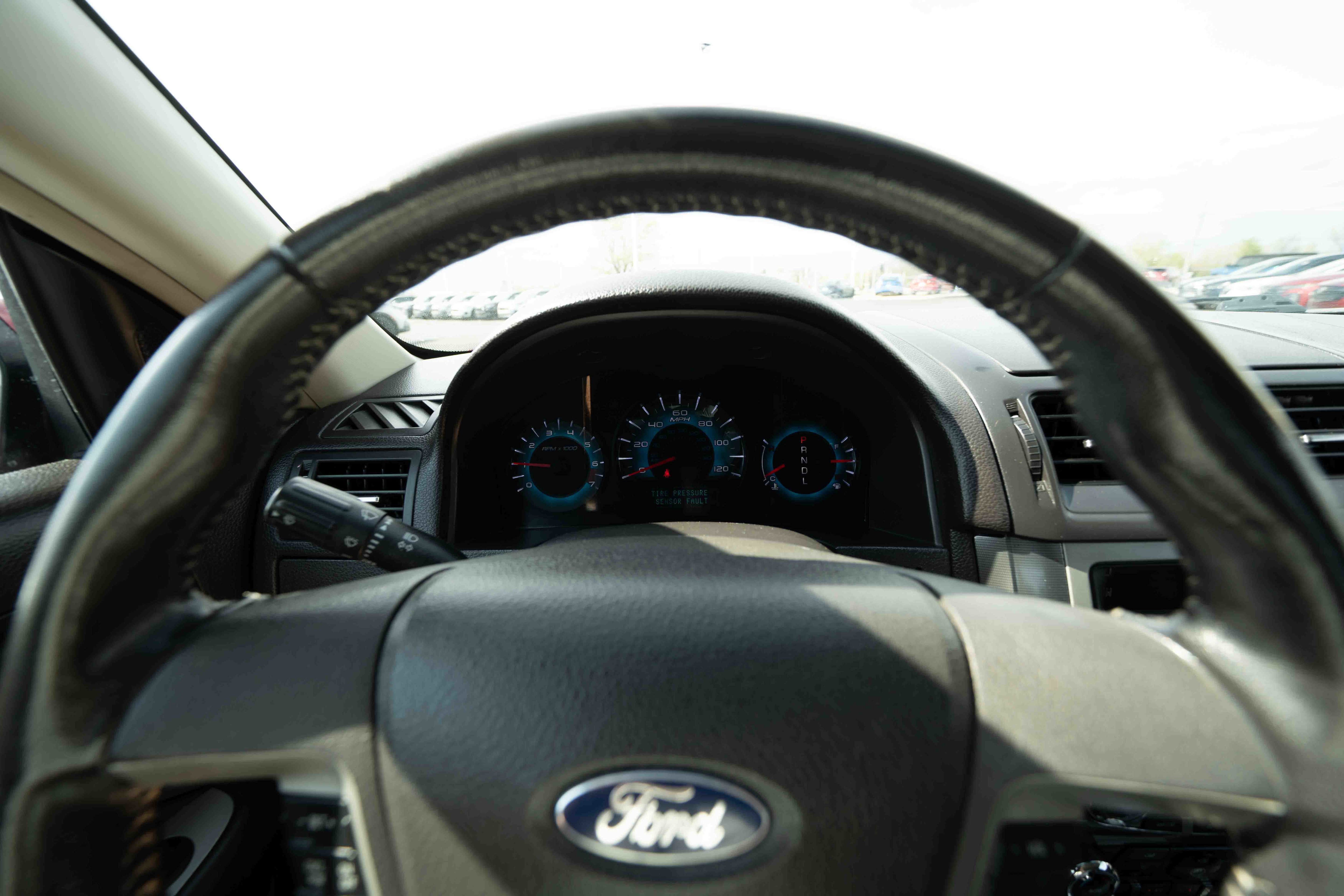 Used 2010 Ford Fusion SEL image 14