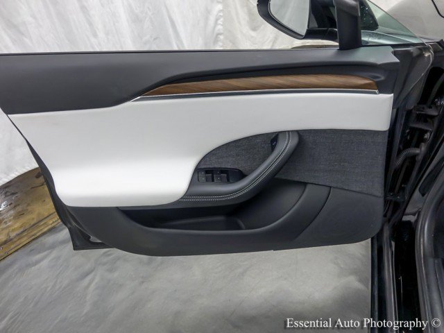 Used 2022 Tesla Model S AWD/4WD image 36