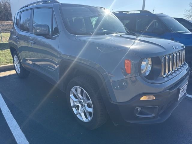 Used 2018 Jeep Renegade Latitude image 3